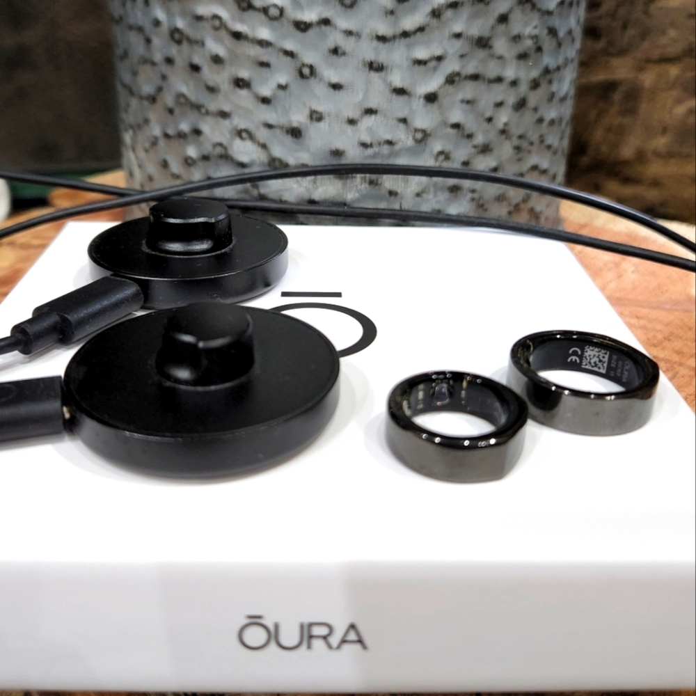 Oura Rings - Picture 2 of 3